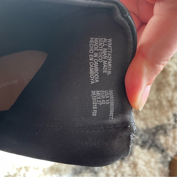 Time and Tru Black Block Heel Ankle Boots - Picture 6 of 7